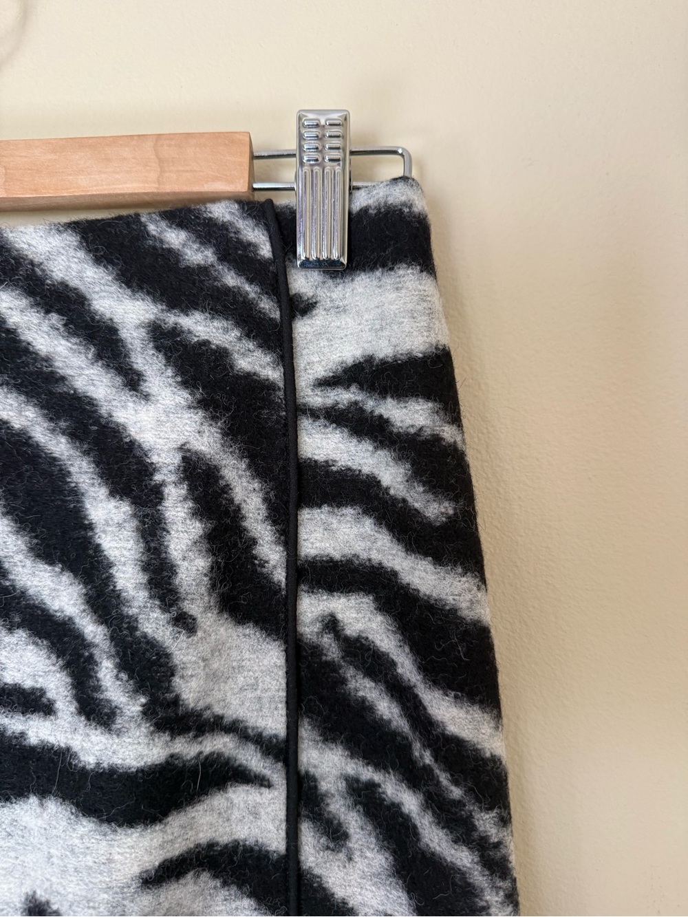 ANN TAYLOR Zebra Print Wool Blend Skirt sz 4 NWT - Picture 5 of 10